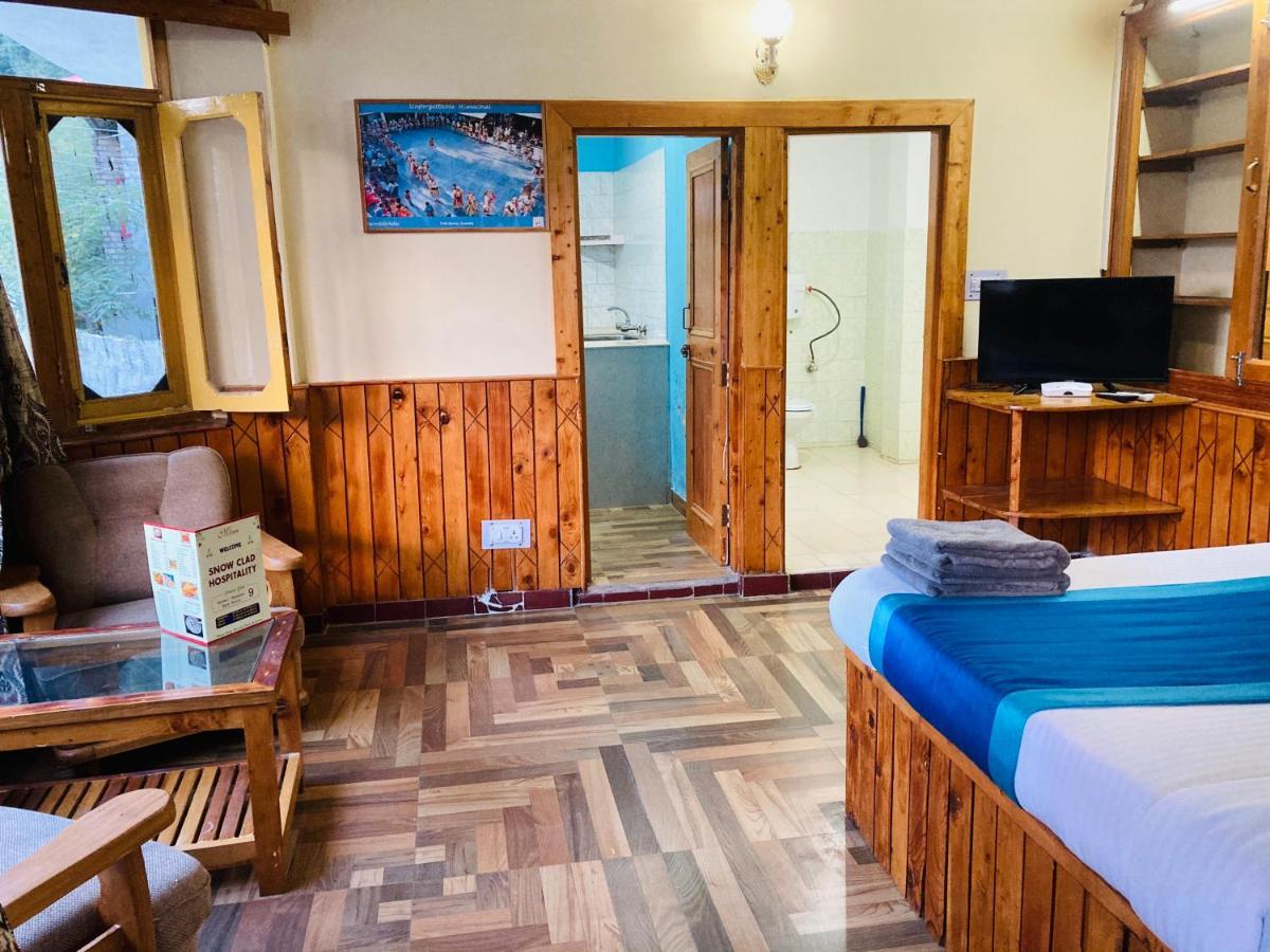 Woods Villa- A Luxury Mountains View Cottages Manāli Exterior foto
