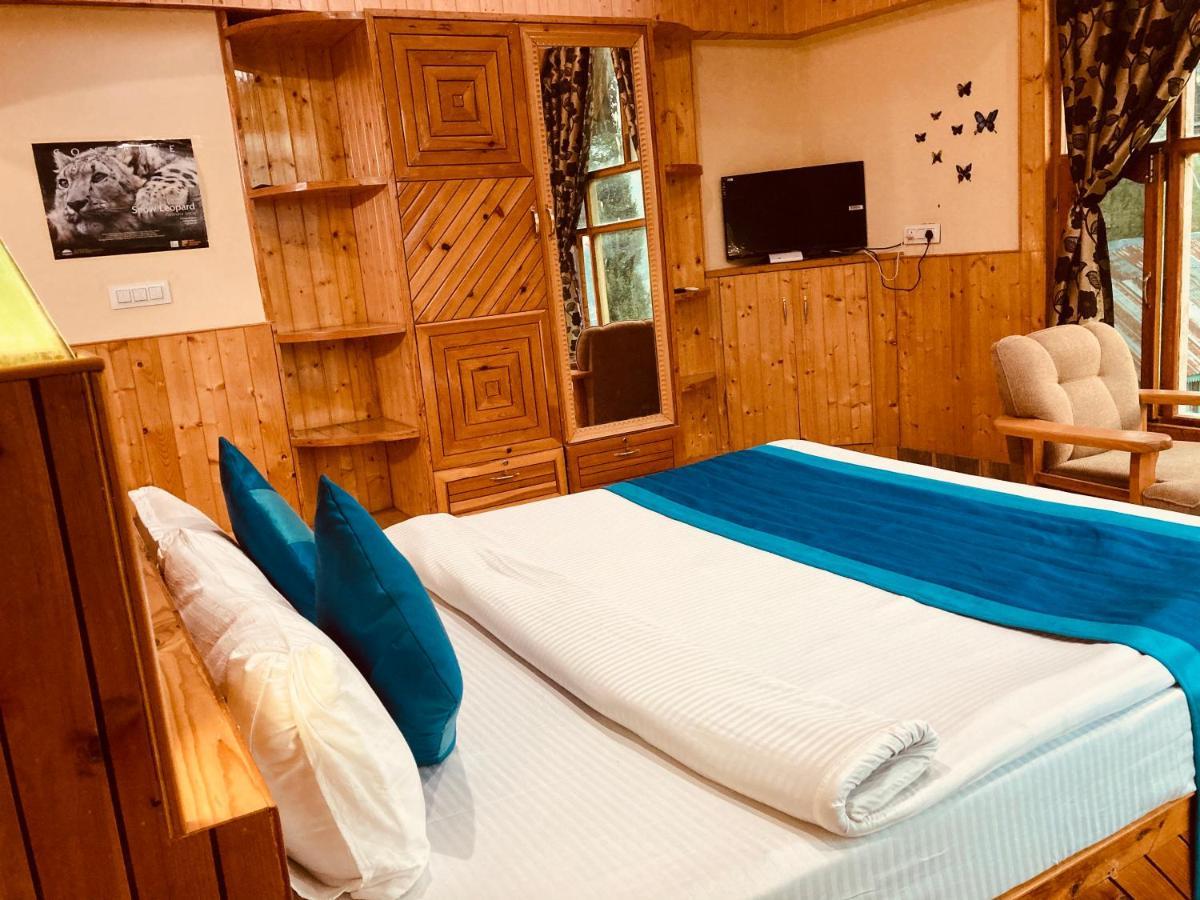 Woods Villa- A Luxury Mountains View Cottages Manāli Exterior foto